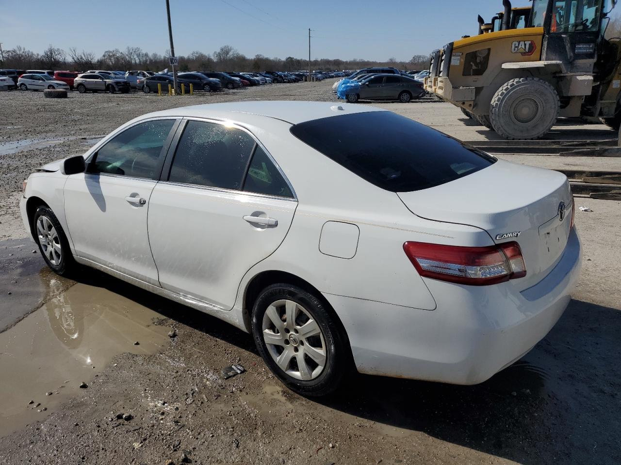 2011 Toyota Camry - Image 2