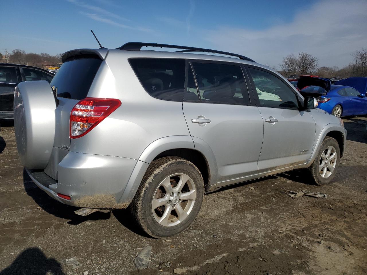 2010 Toyota RAV 4 - Image 3