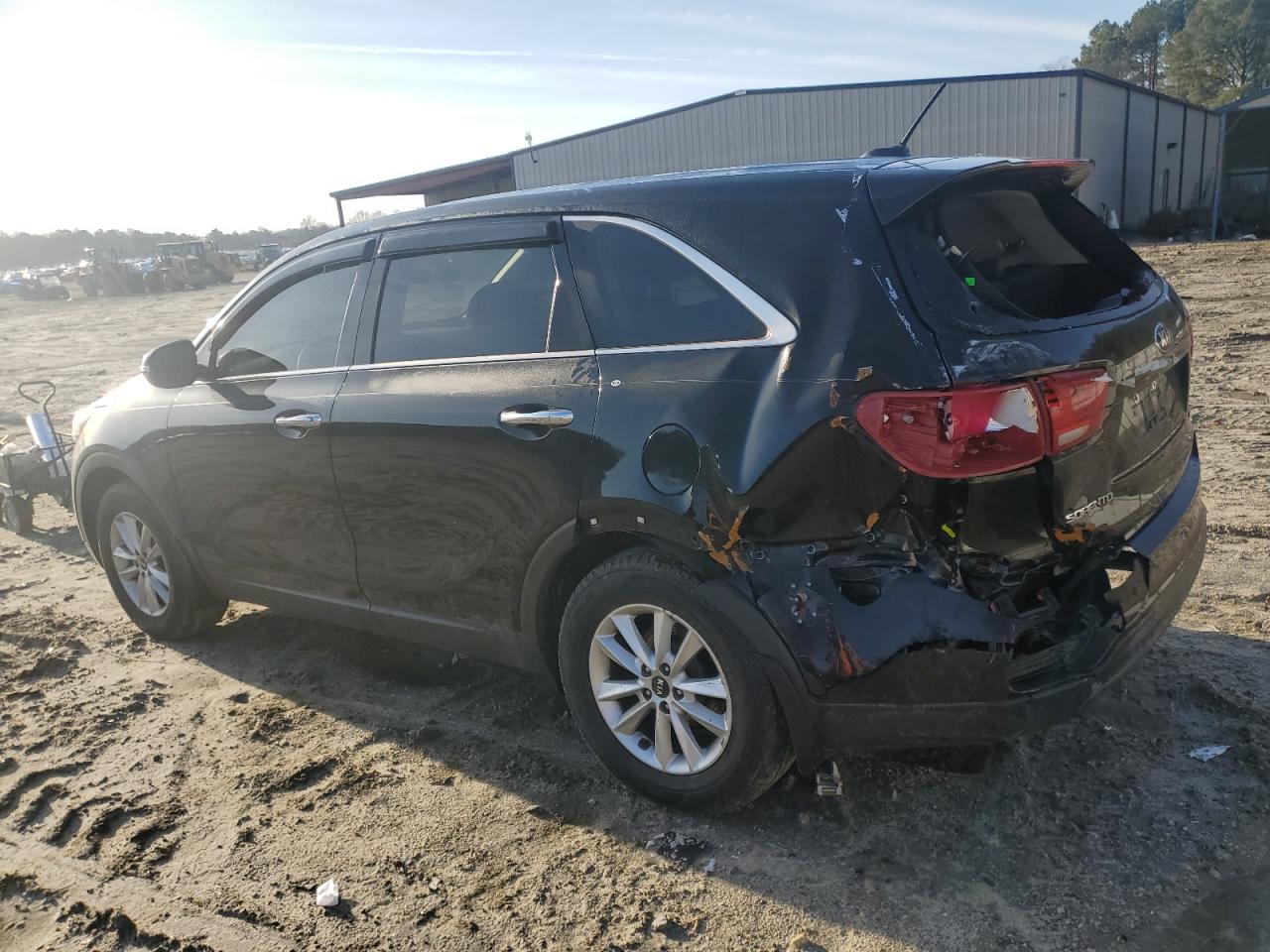 2019 Kia Sorento - Image 2