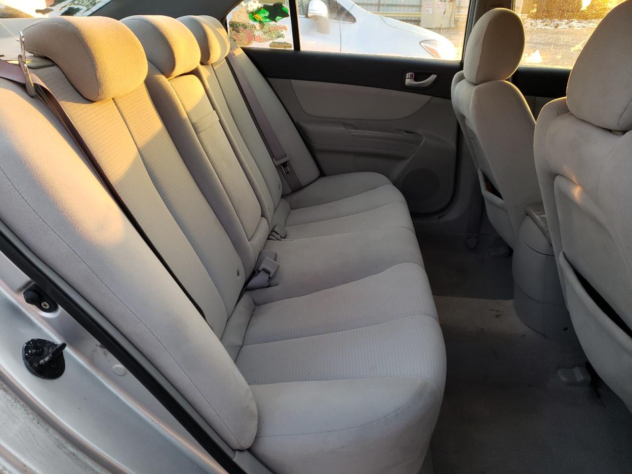 2008 Hyundai Sonata - Image 10
