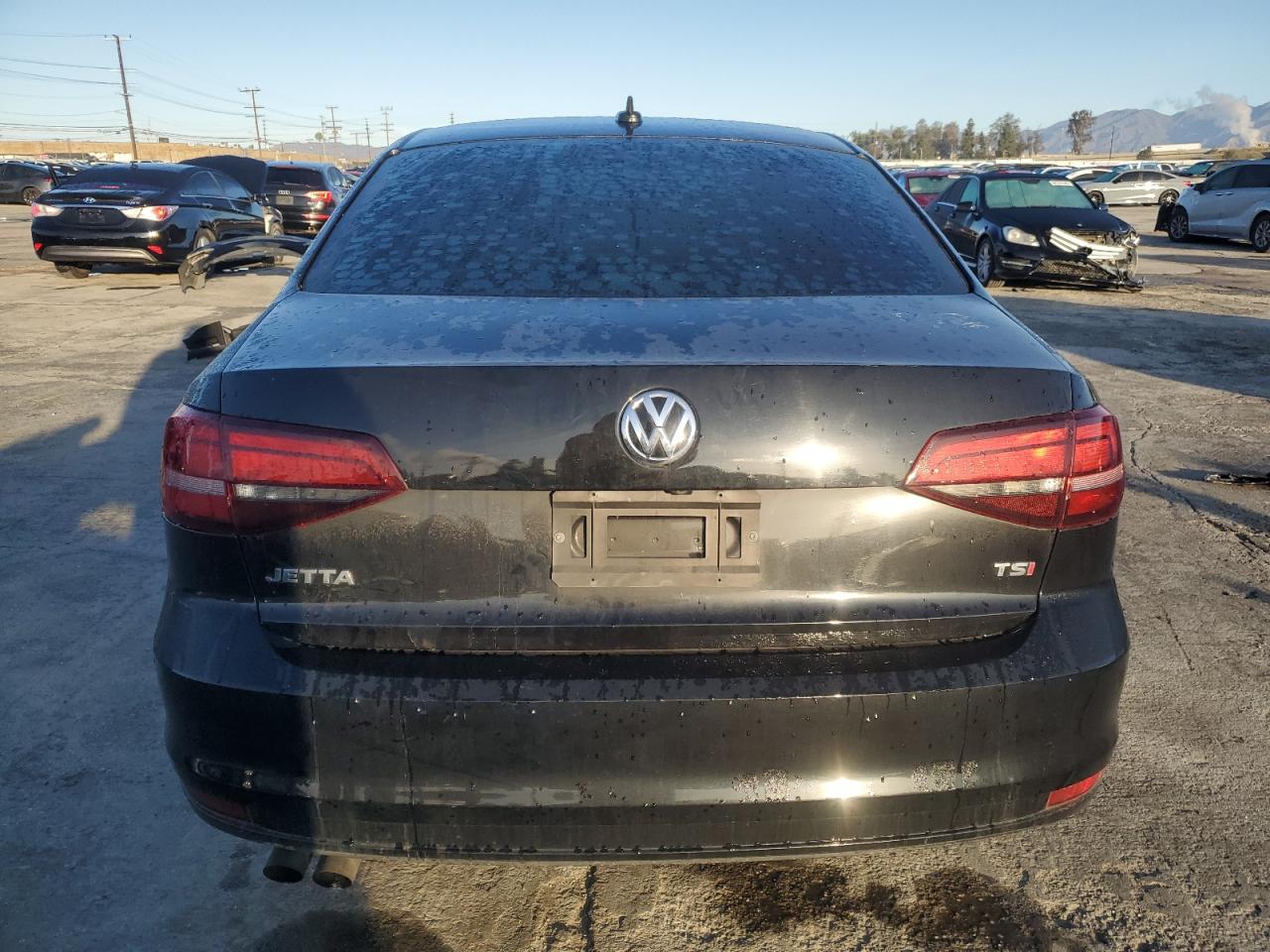 2016 Volkswagen Jetta - Image 6