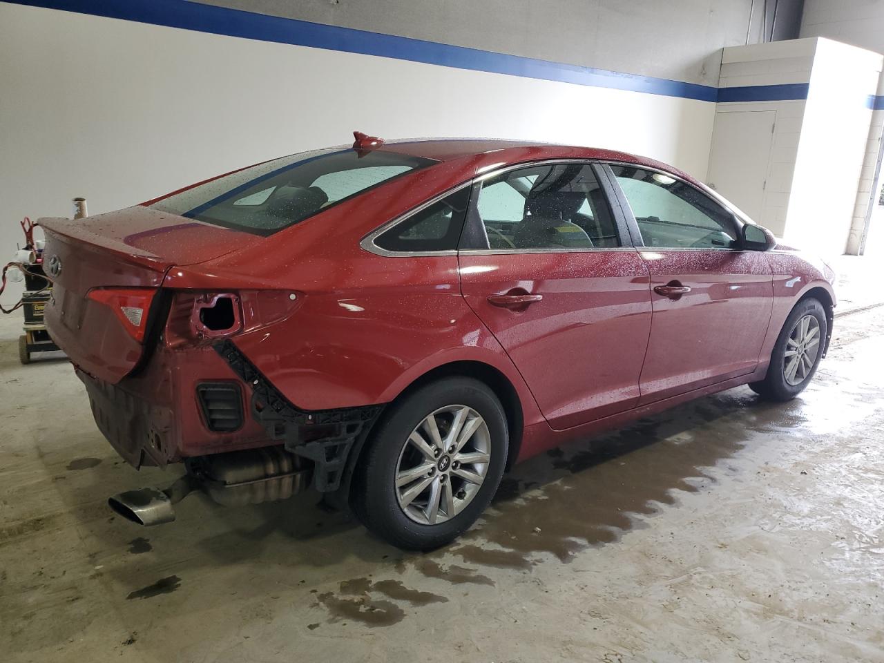 2016 Hyundai Sonata - Image 3