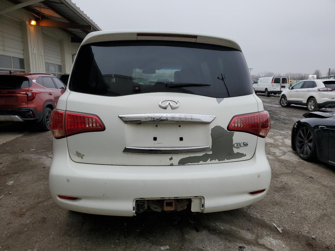 2011 Infiniti QX56 - Image 6