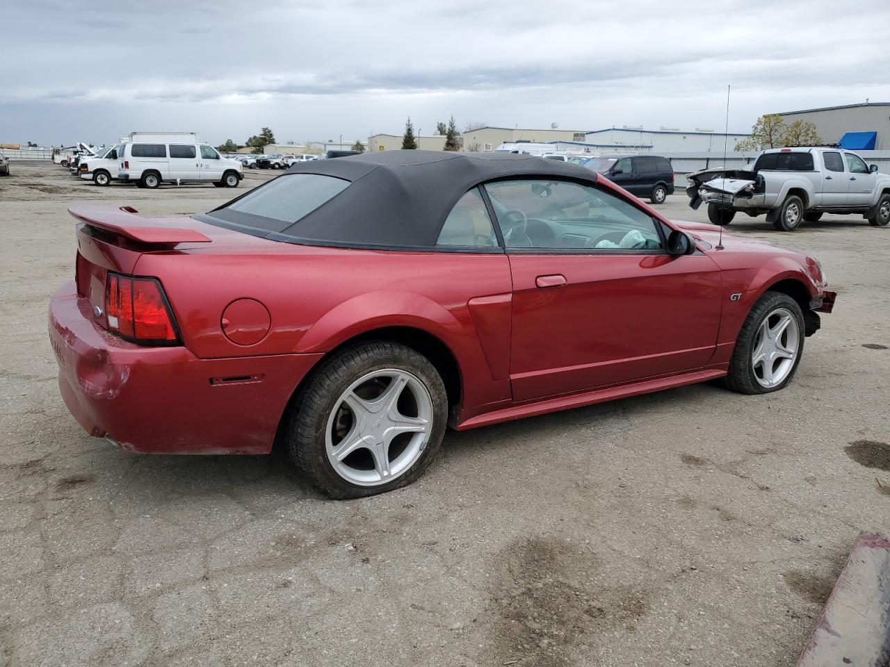2003 Ford Mustang - Image 3