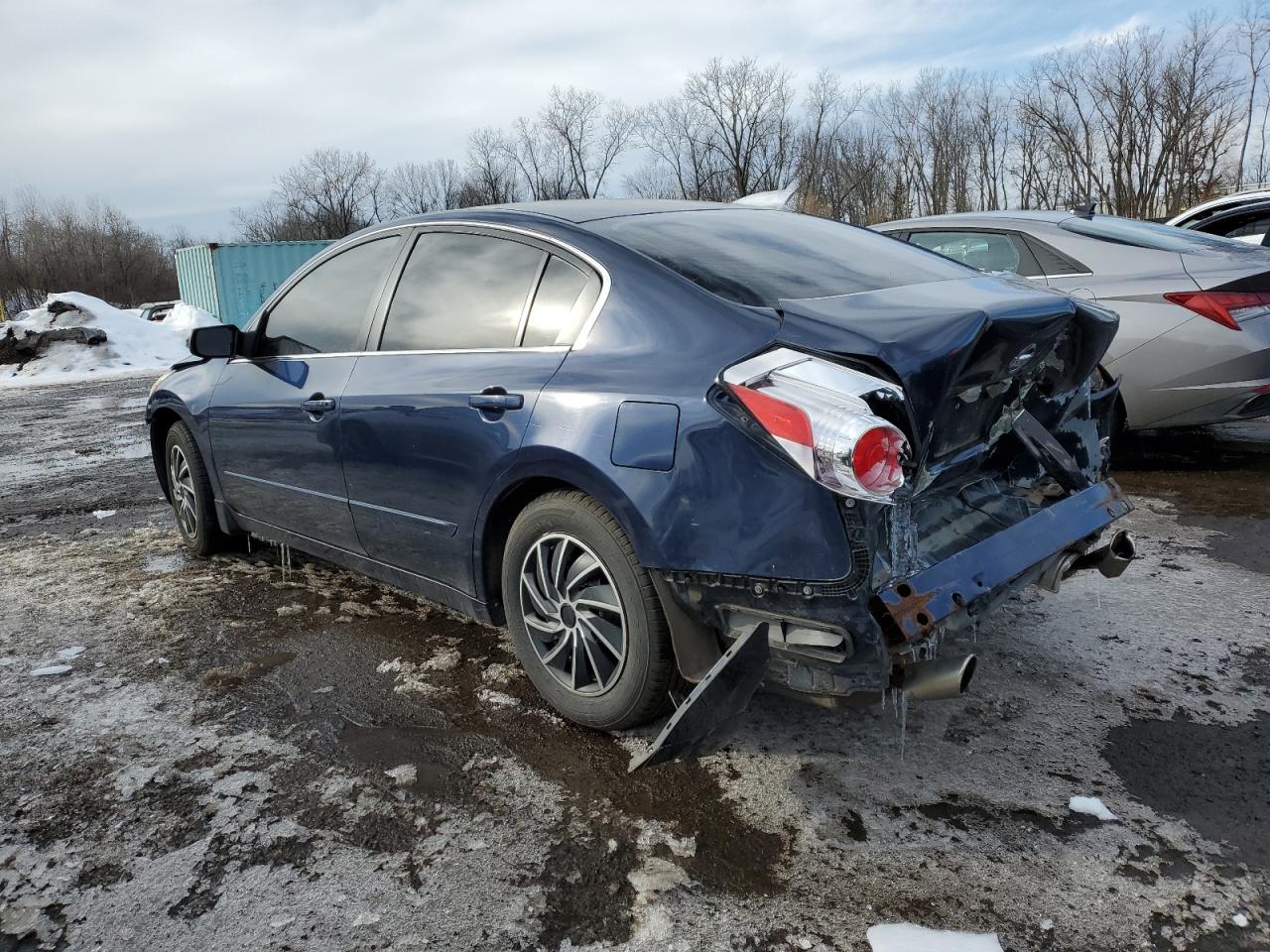 2010 Nissan Altima - Image 2