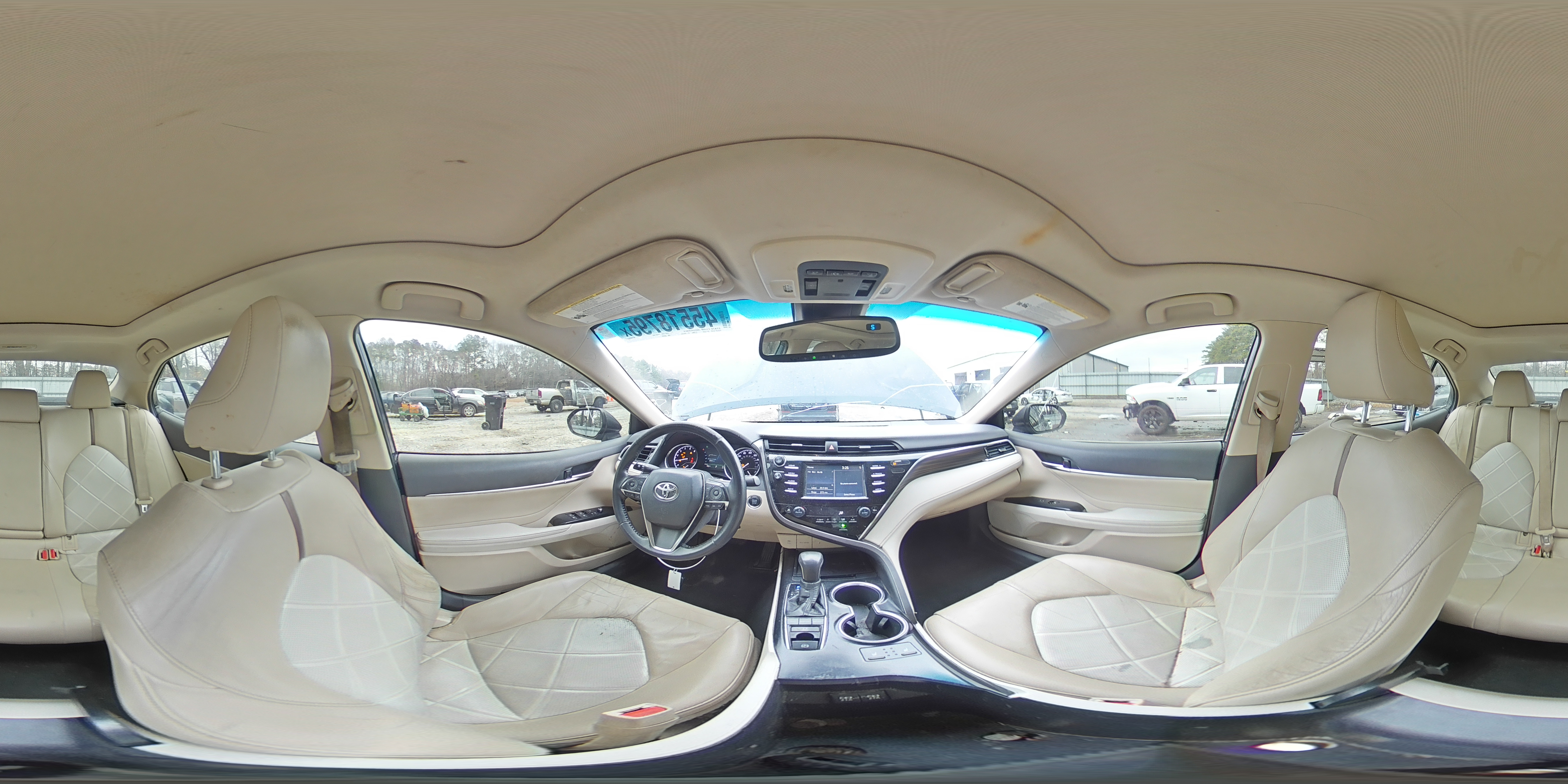 2018 Toyota Camry - Image 14