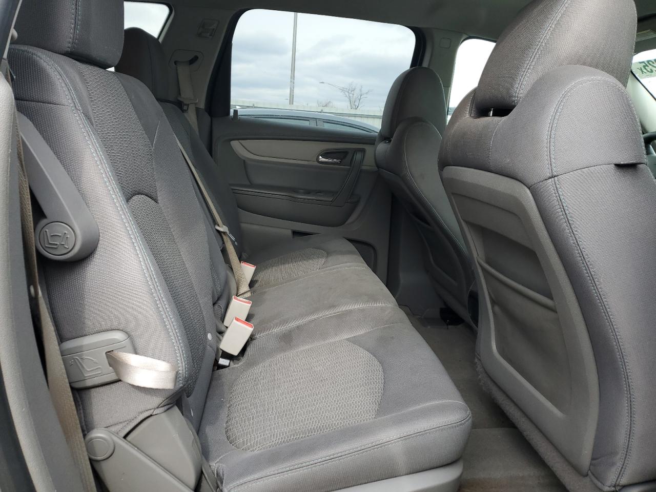 2017 Chevrolet Traverse - Image 11