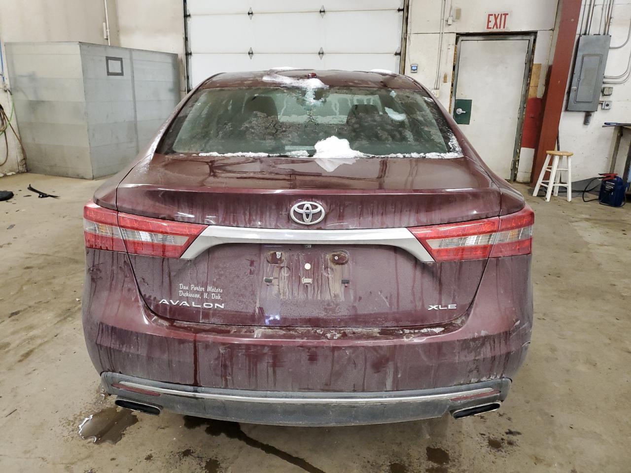 2016 Toyota Avalon - Image 6