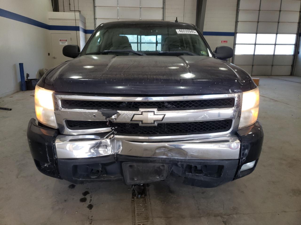 2007 Chevrolet Silverado - Image 5