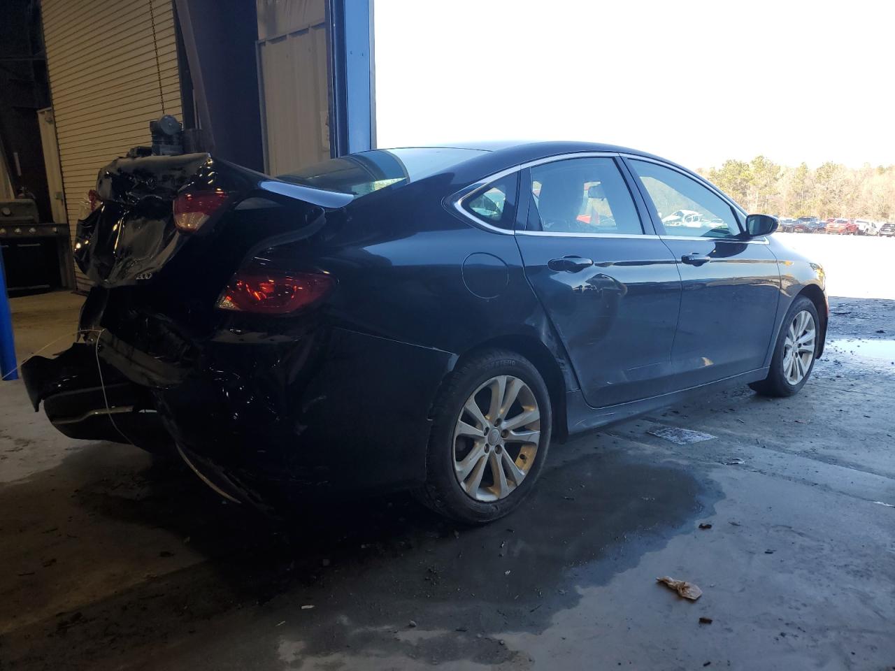 2015 Chrysler 200 - Image 3