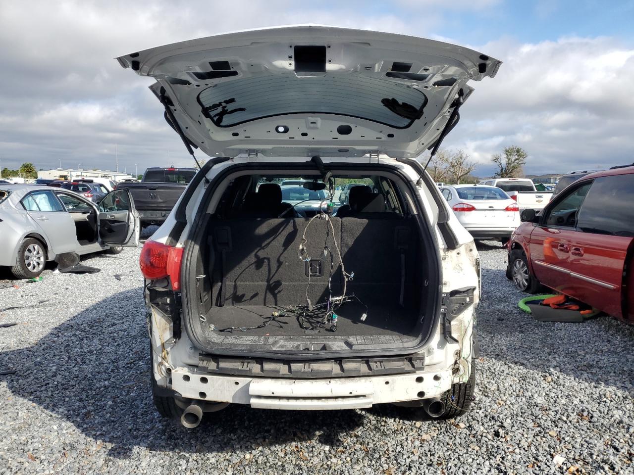 2009 Chevrolet Traverse - Image 6