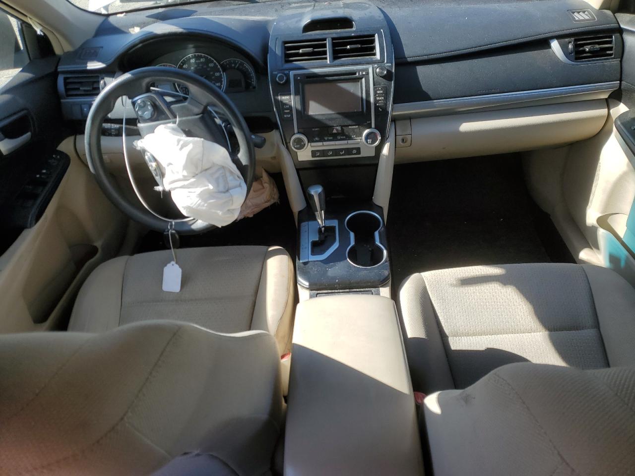 2014 Toyota Camry - Image 8