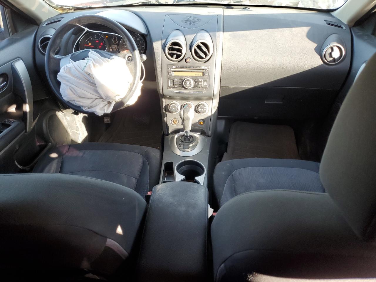 2011 Nissan Rogue - Image 8