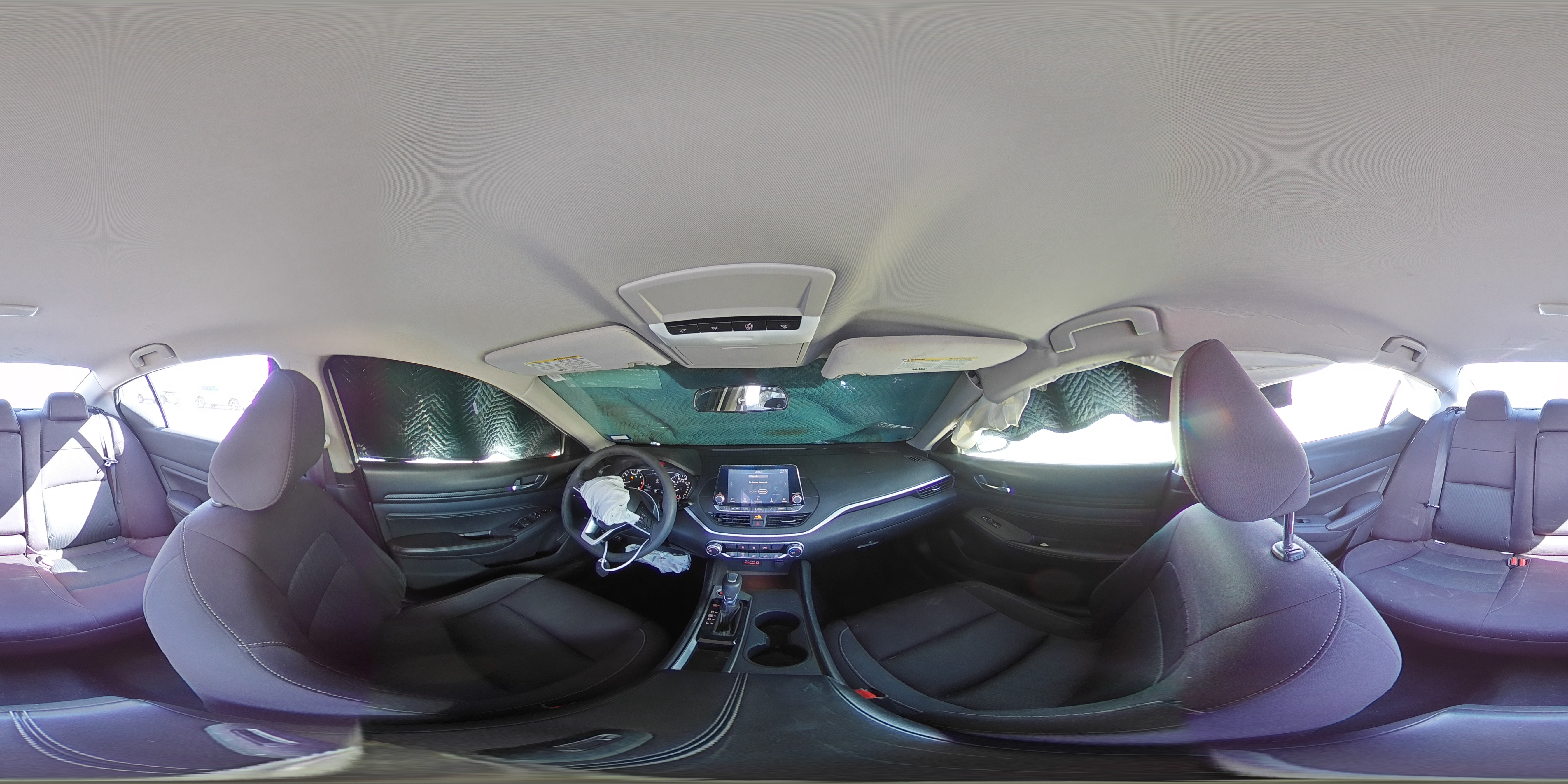 2020 Nissan Altima - Image 13
