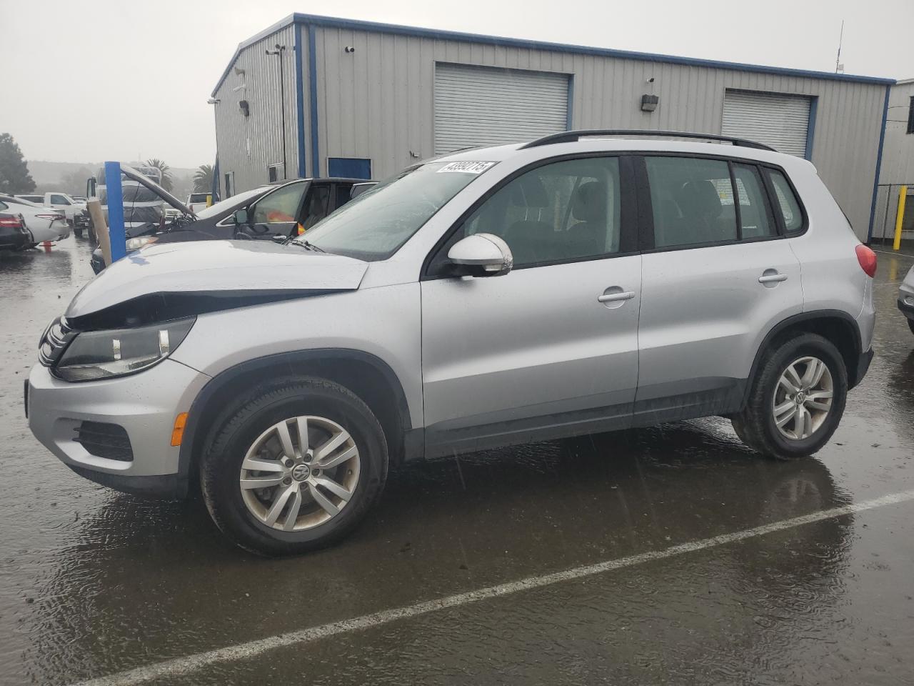 2015 Volkswagen Tiguan - Image 1