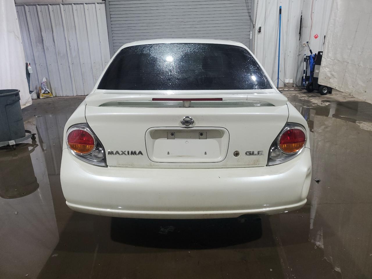 2002 Nissan Maxima - Image 6