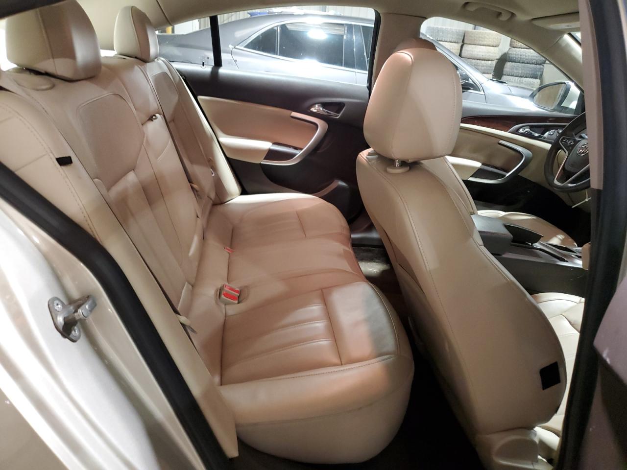 2016 Buick Regal - Image 10