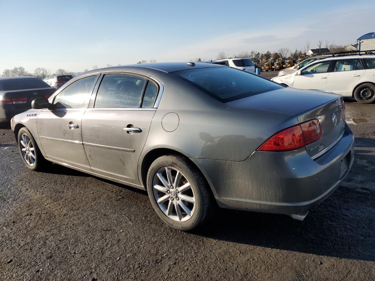 2006 Buick Lucerne - Image 2