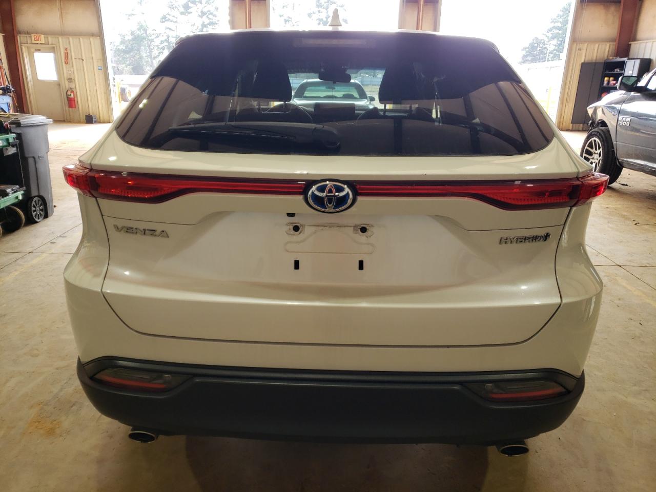 2021 Toyota Venza - Image 6