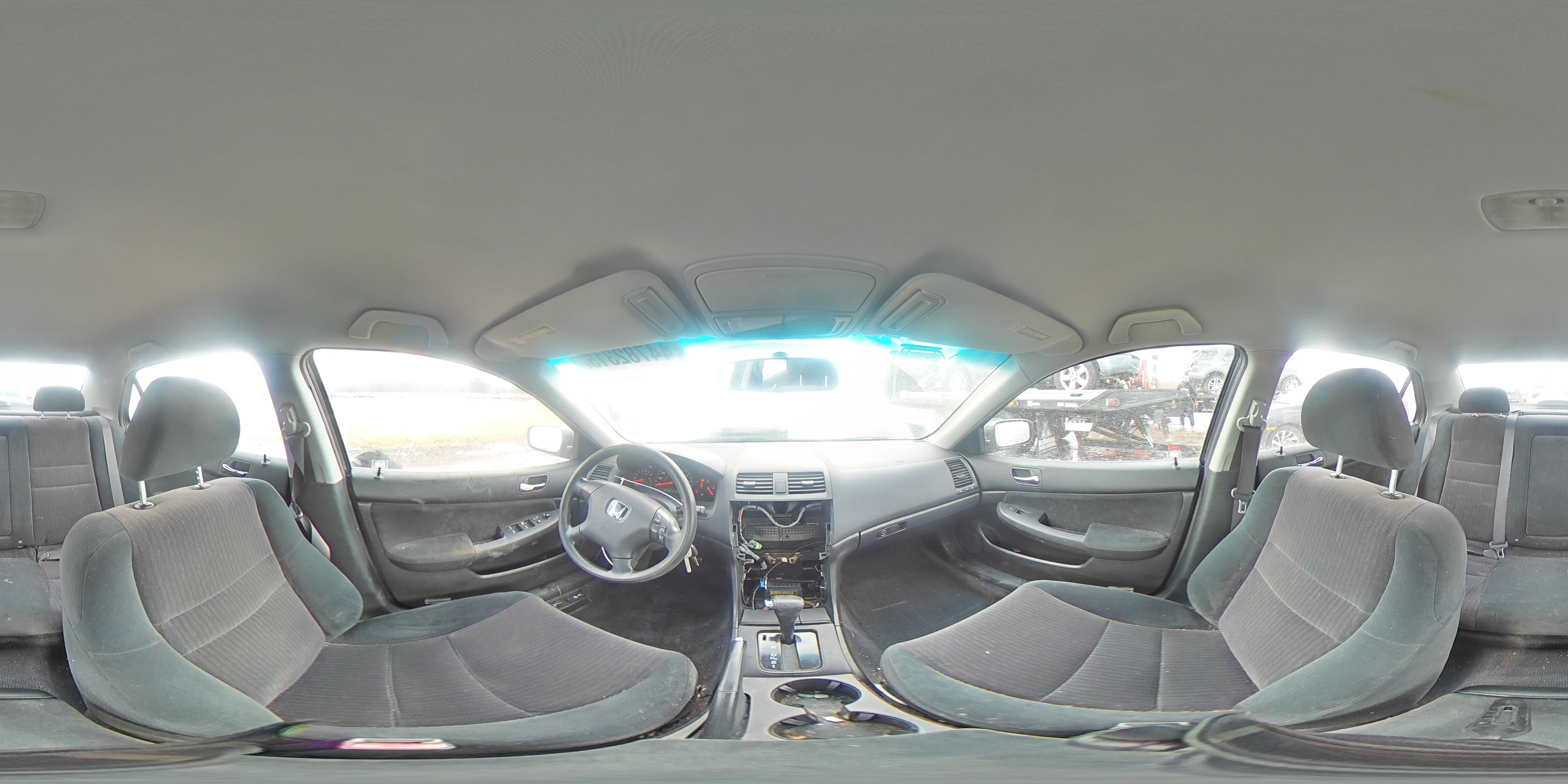2003 Honda Accord - Image 13