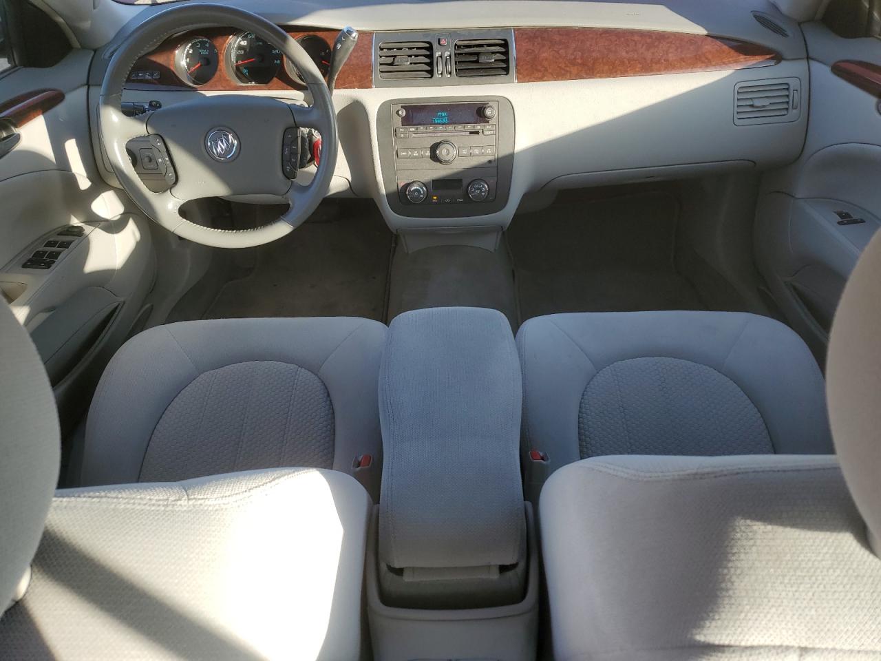 2011 Buick Lucerne - Image 8