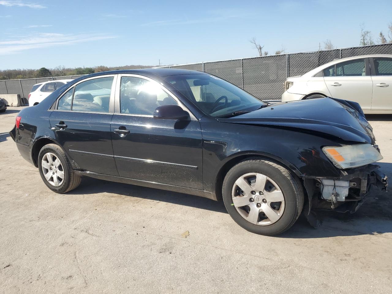 2009 Hyundai Sonata - Image 4