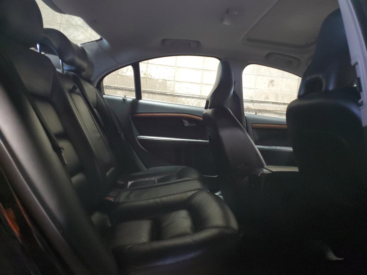 2010 Volvo S80 - Image 10