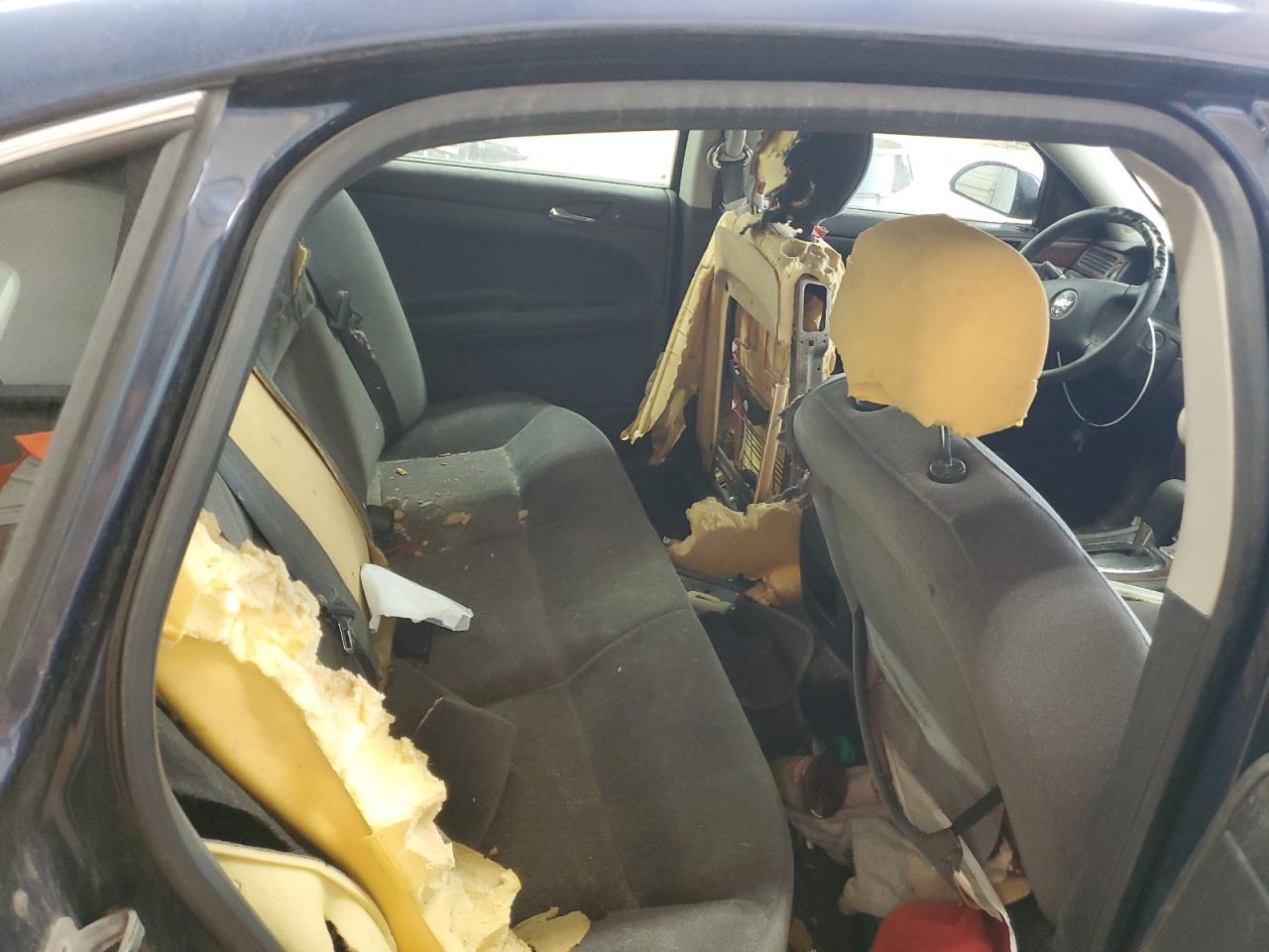 2008 Chevrolet Impala - Image 10