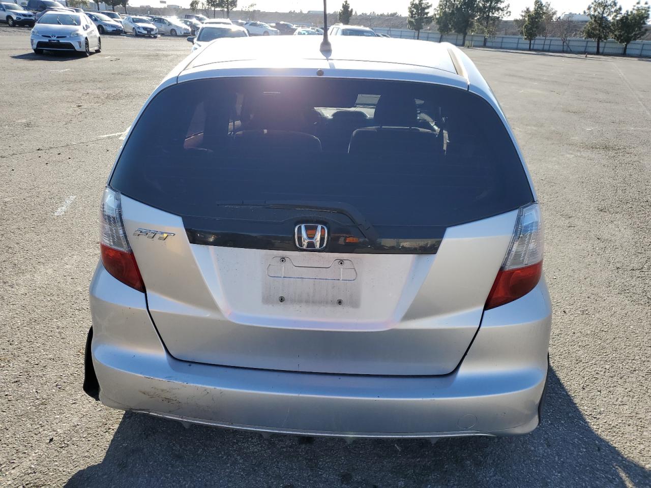 2011 Honda Fit - Image 6