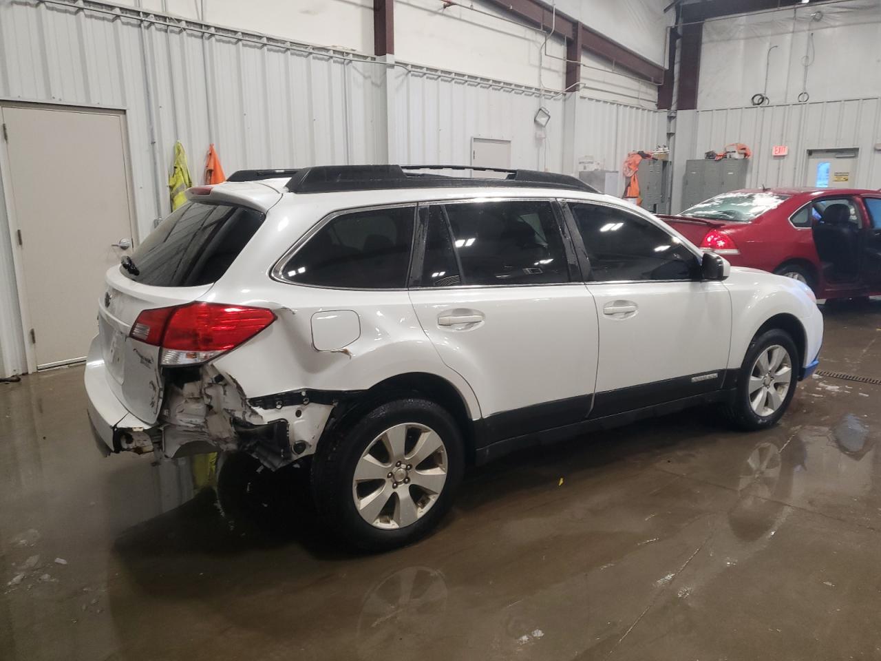2010 Subaru Outback - Image 3