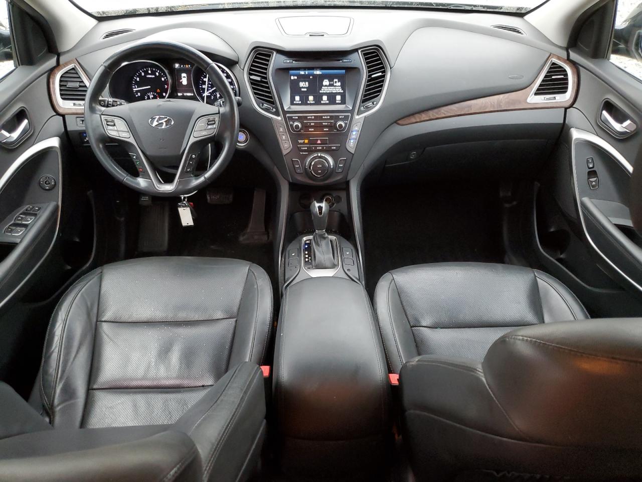 2018 Hyundai Santa Fe - Image 8