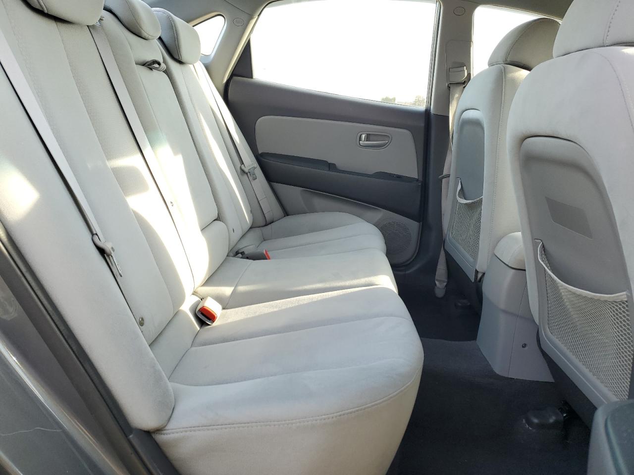 2008 Hyundai Elantra - Image 10