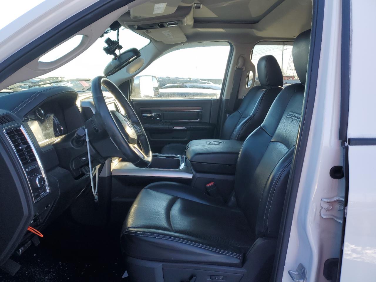 2016 RAM 1500 - Image 7