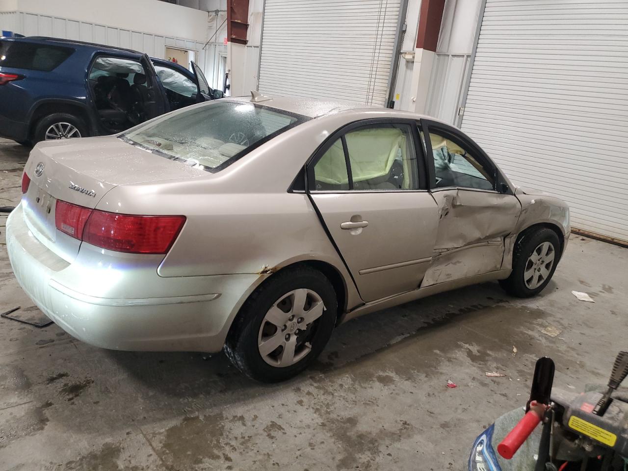 2009 Hyundai Sonata - Image 3