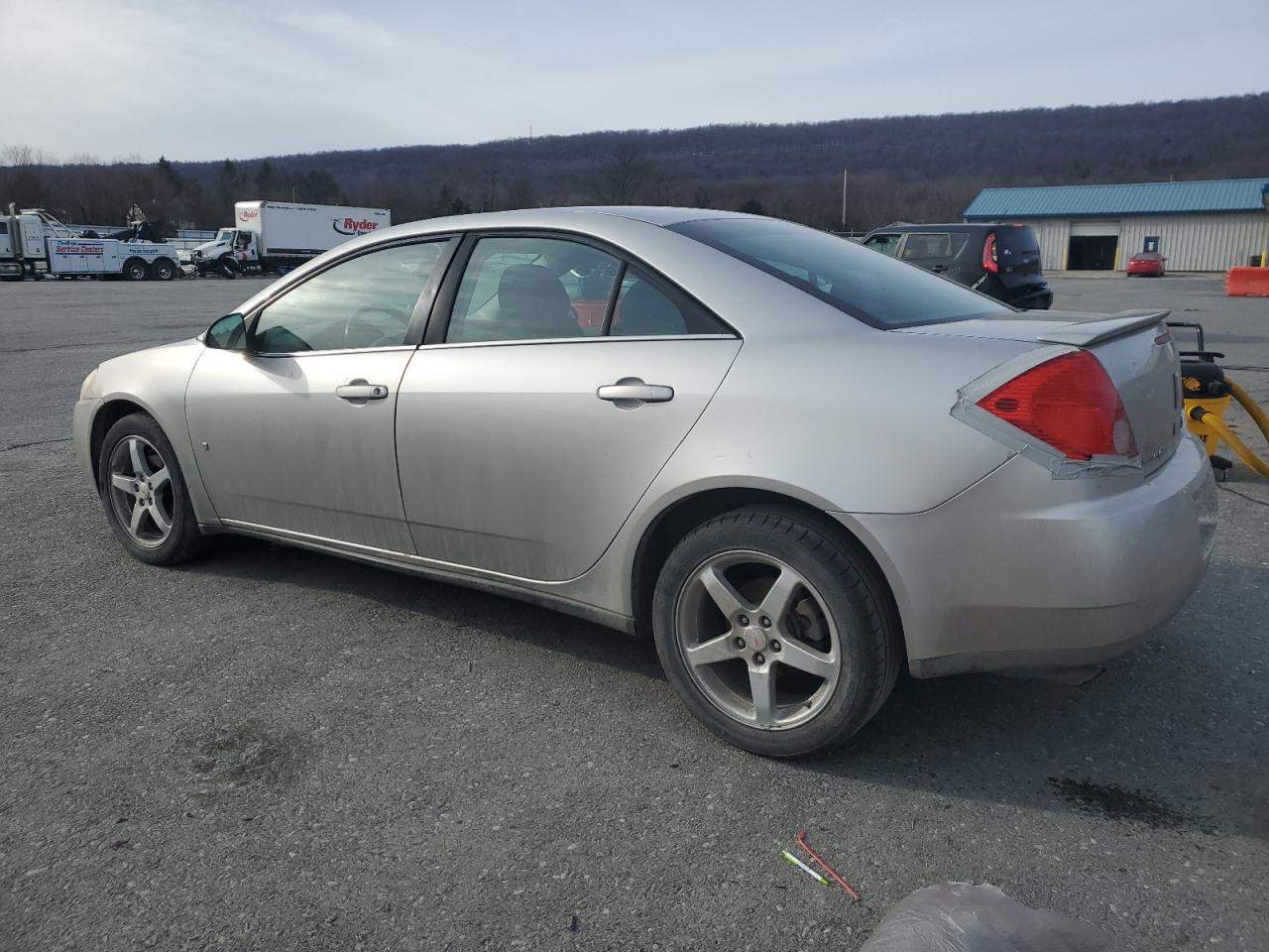 2008 Pontiac G6 - Image 2