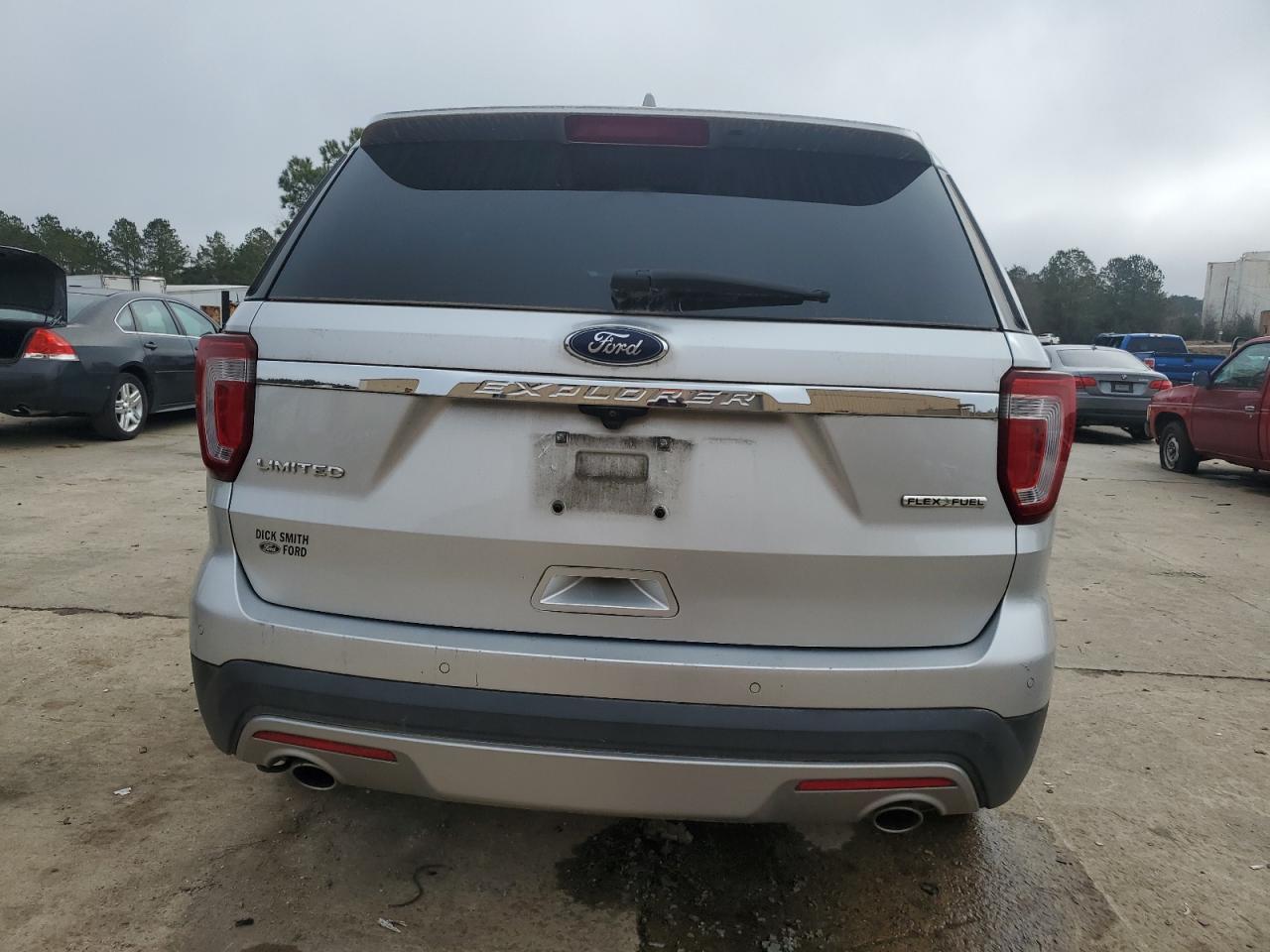 2016 Ford Explorer - Image 6