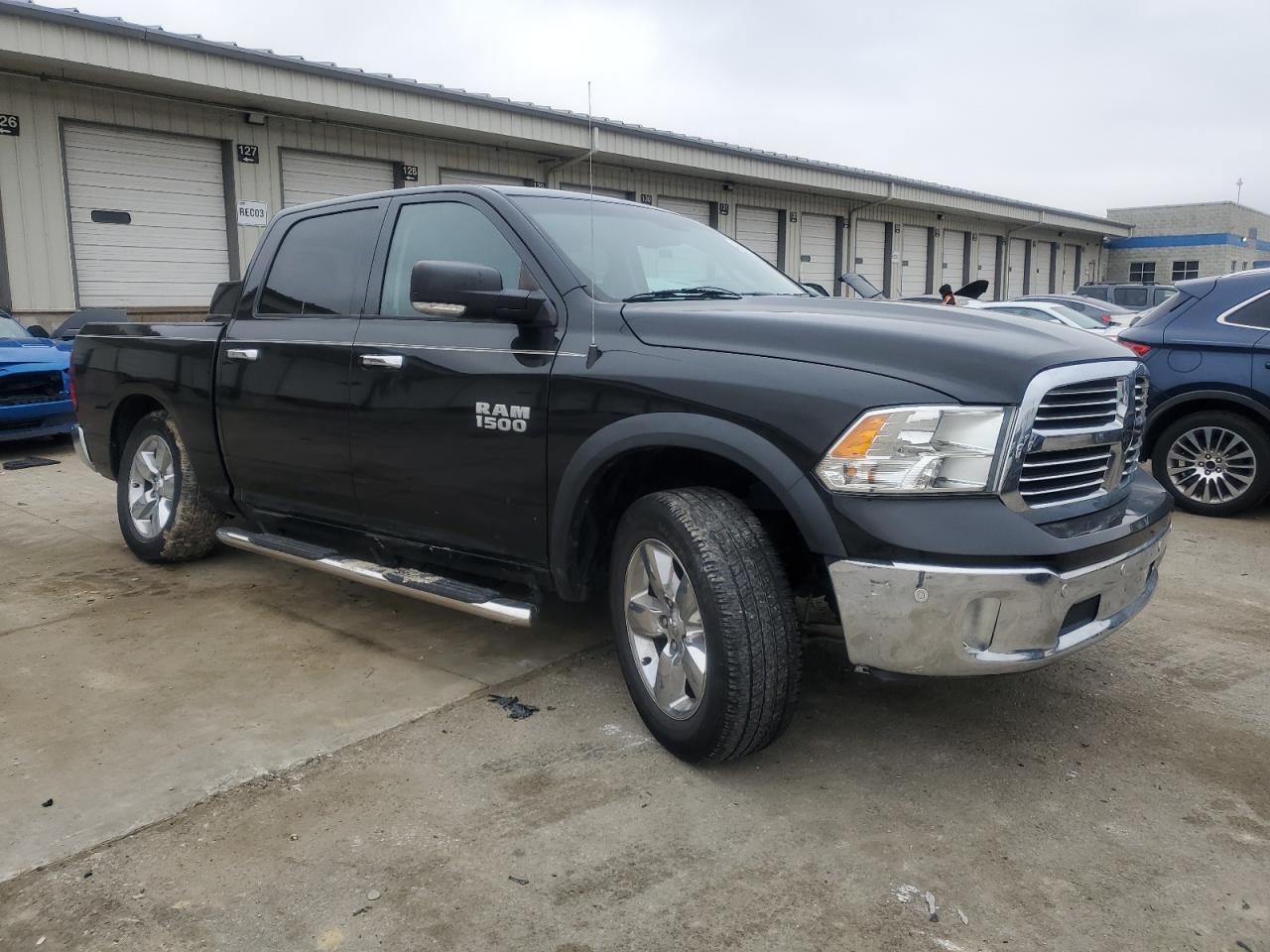 2016 RAM 1500 - Image 4