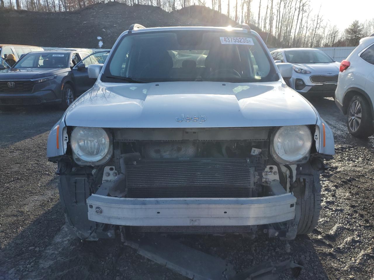 2015 Jeep Renegade - Image 5