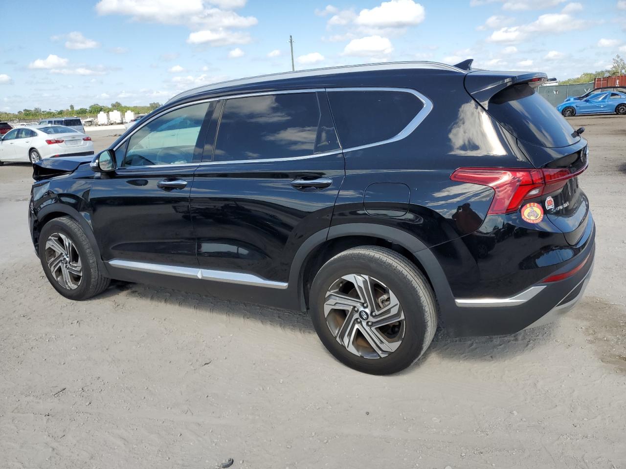 2022 Hyundai Santa Fe - Image 2