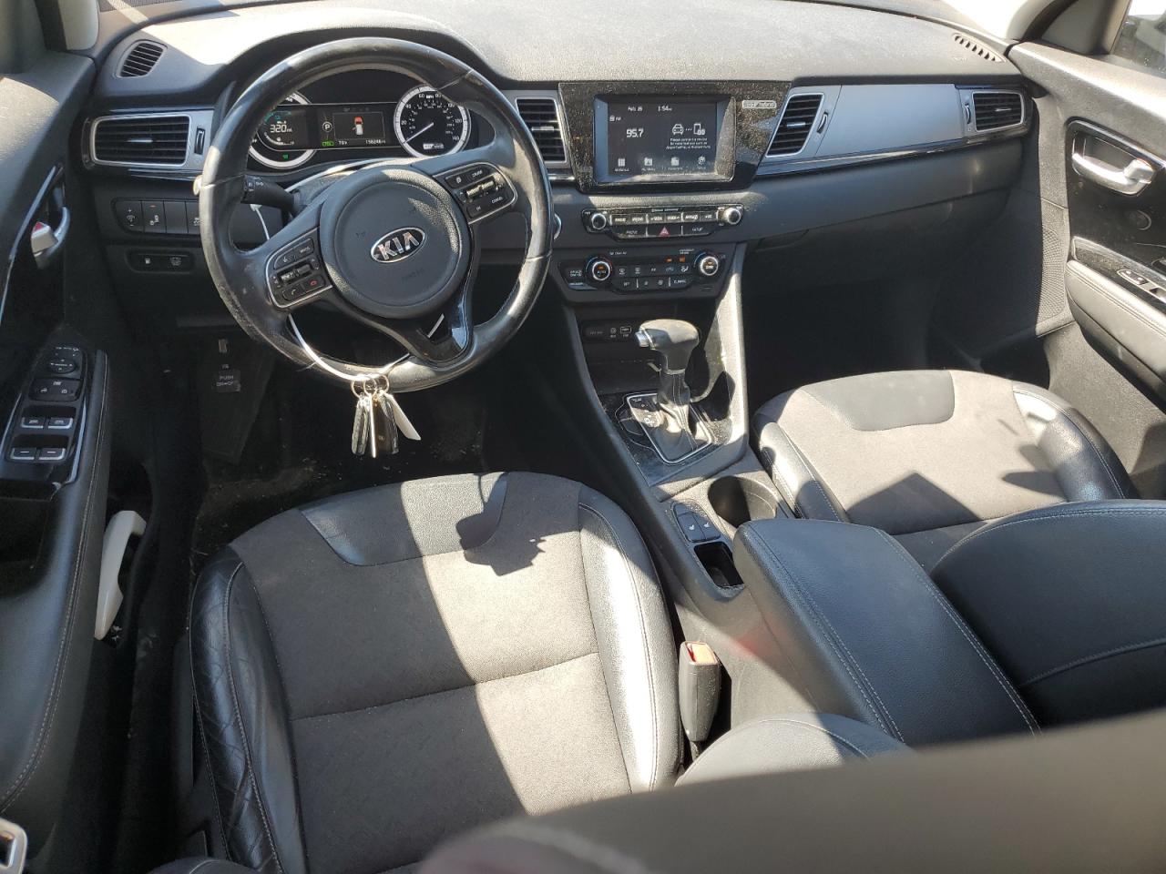 2017 Kia Niro - Image 8