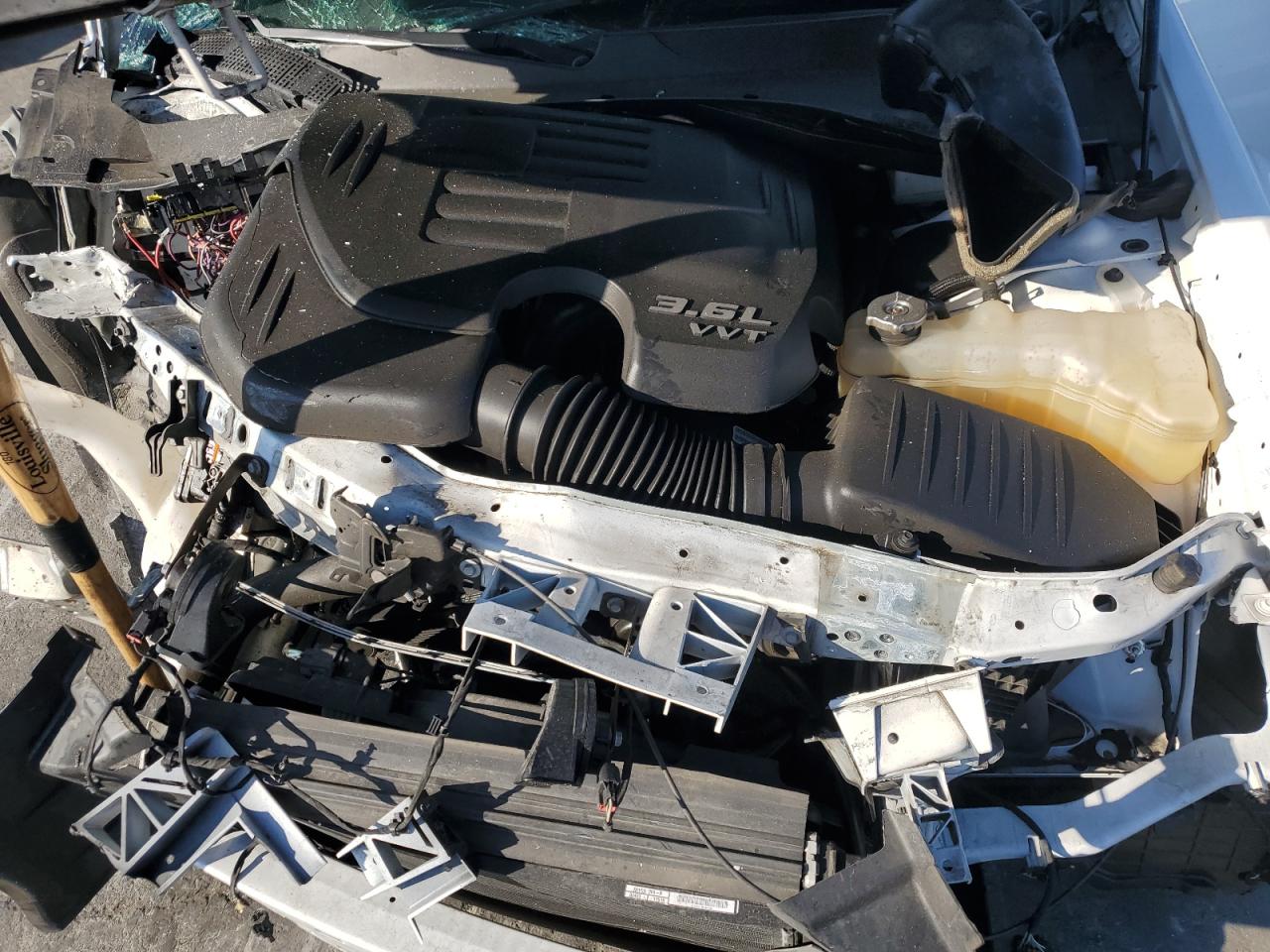 2021 Chrysler 300 - Image 11