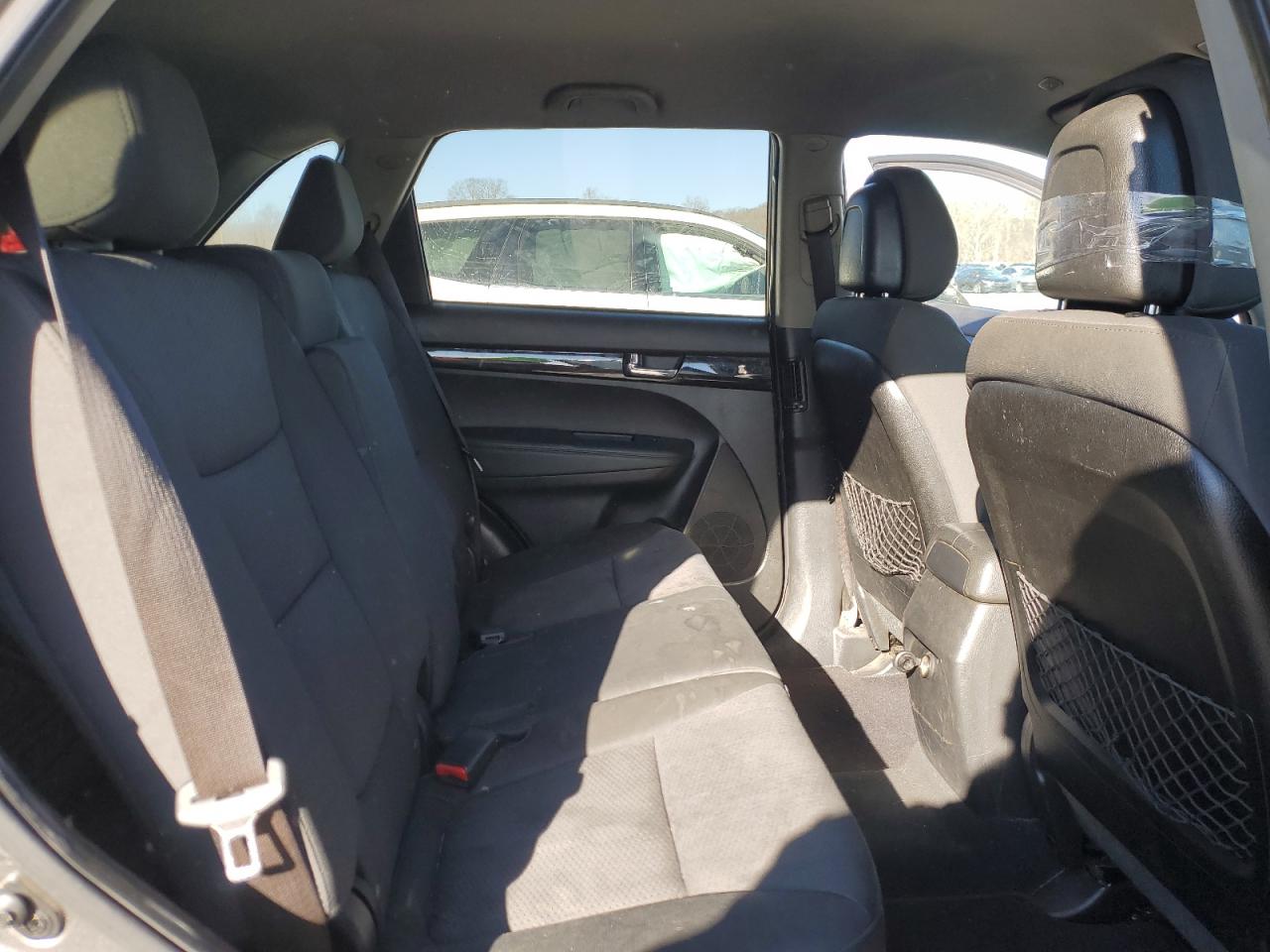 2012 Kia Sorento - Image 11