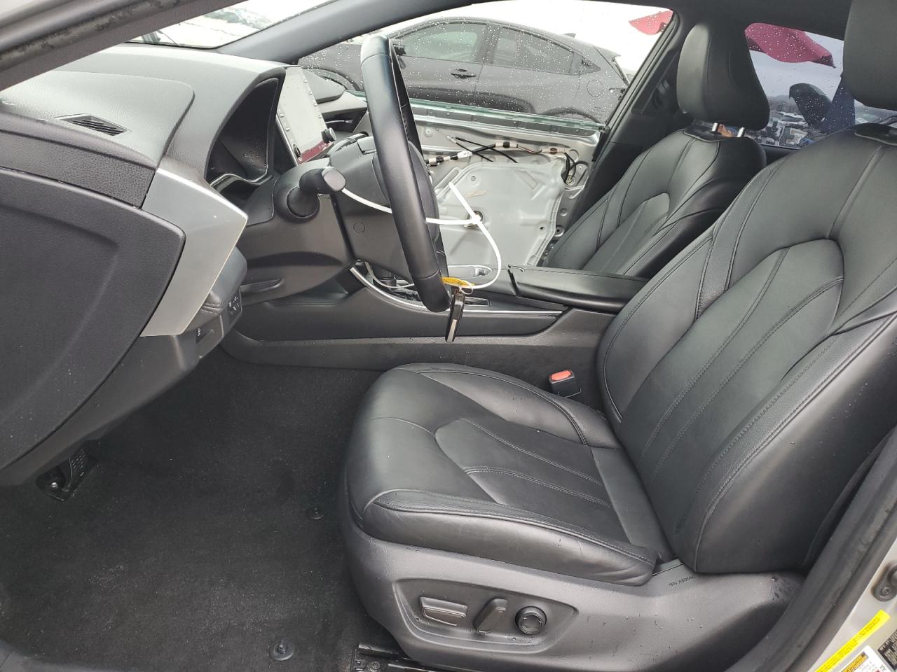 2019 Toyota Avalon - Image 7