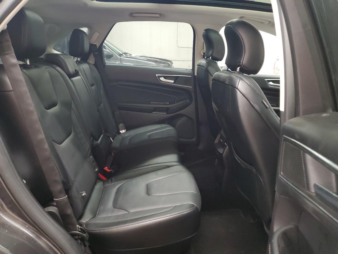 2015 Ford Edge - Image 11