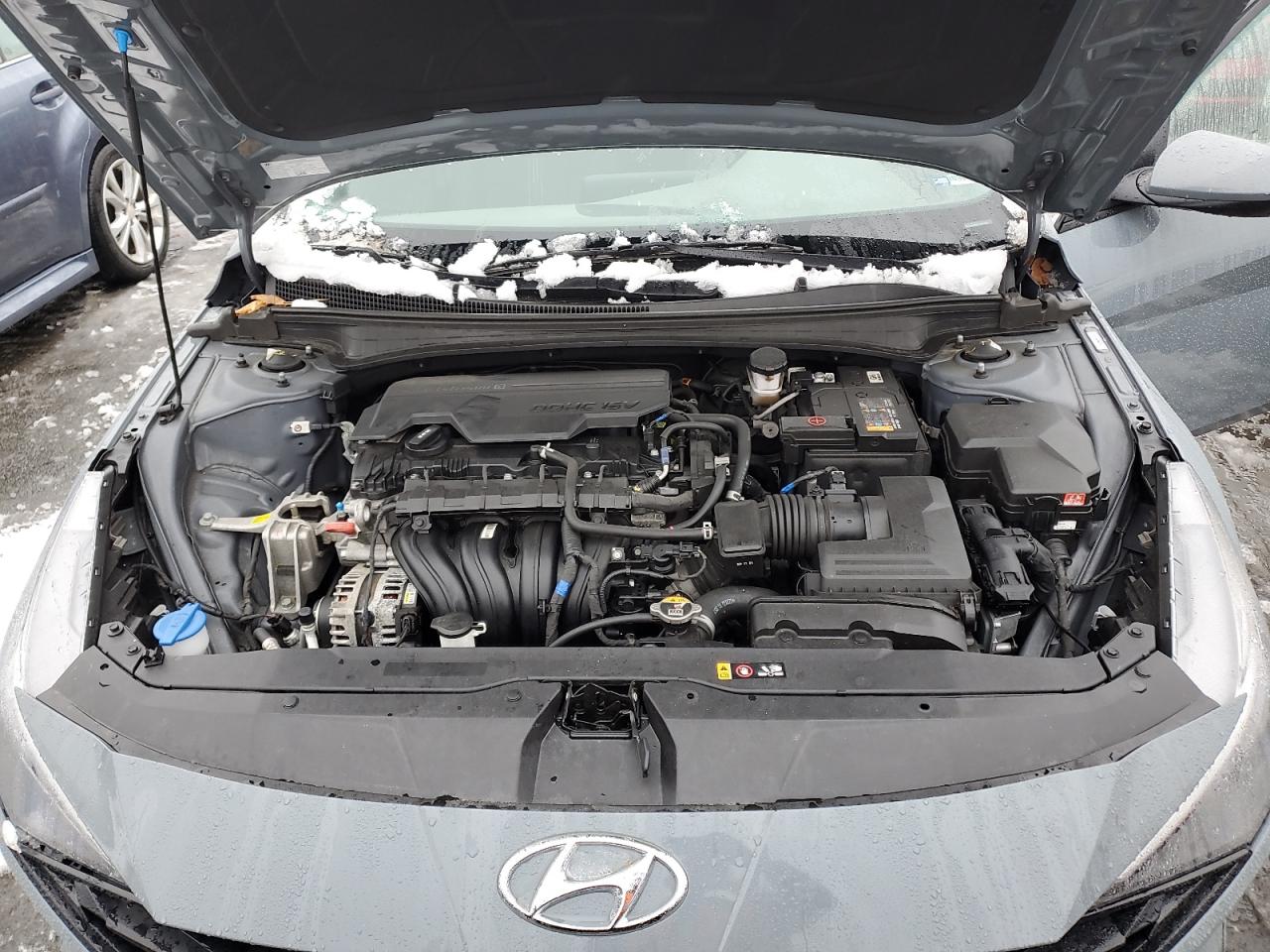 2023 Hyundai Elantra - Image 11