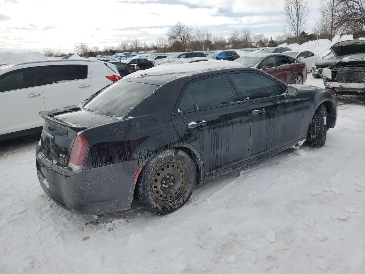 2017 Chrysler 300 - Image 3