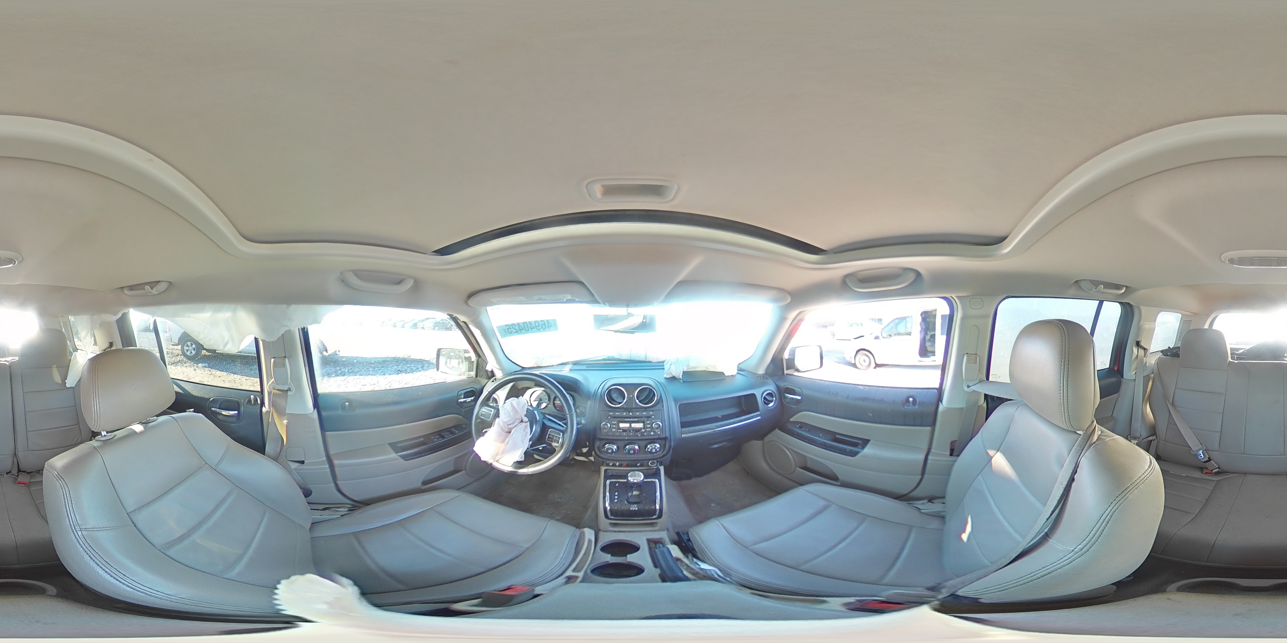 2014 Jeep Liberty (Patriot) - Image 14