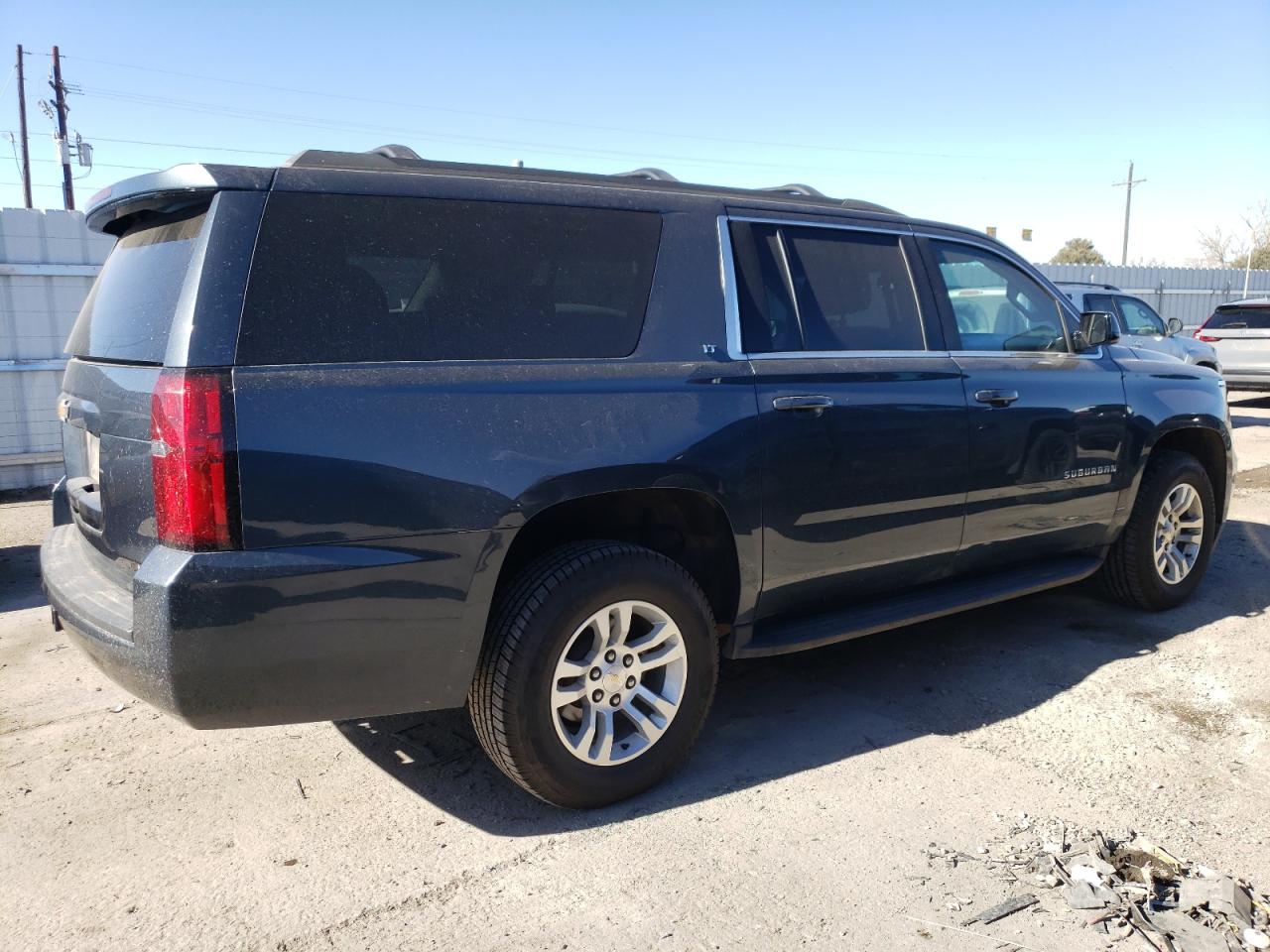 2019 Chevrolet Suburban - Image 3