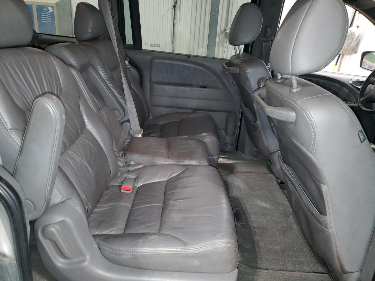 2009 Honda Odyssey - Image 11