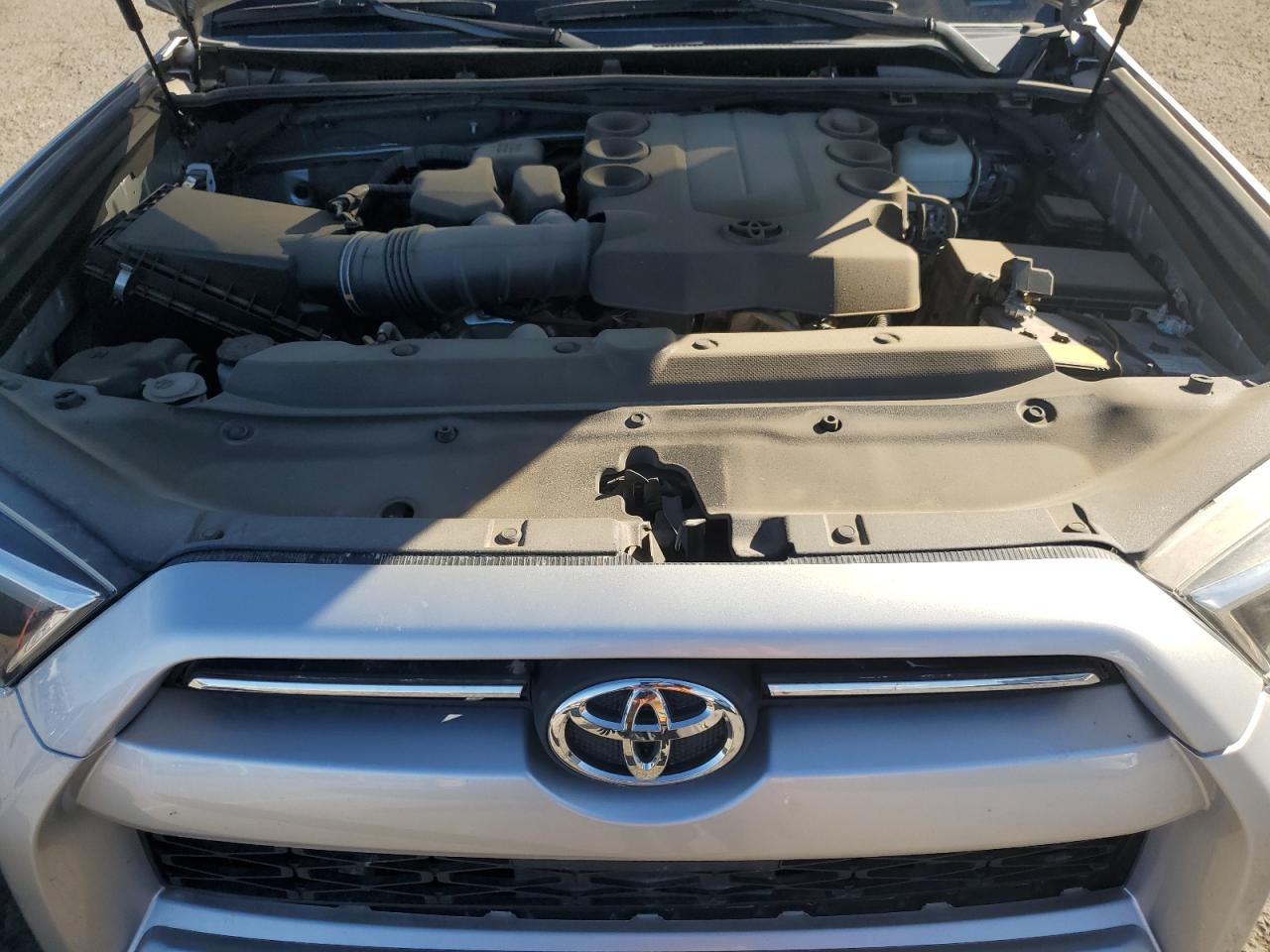 2022 Toyota 4Runner - Image 11